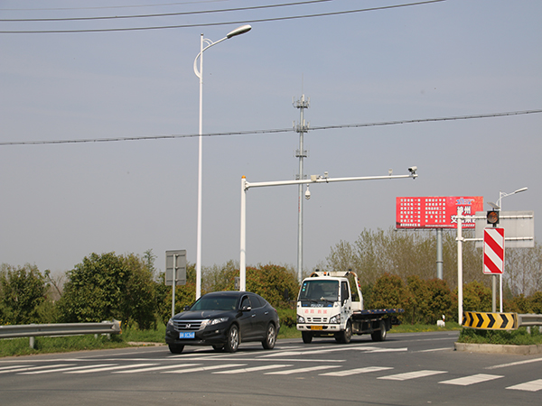 10圆锥电子警察监控杆